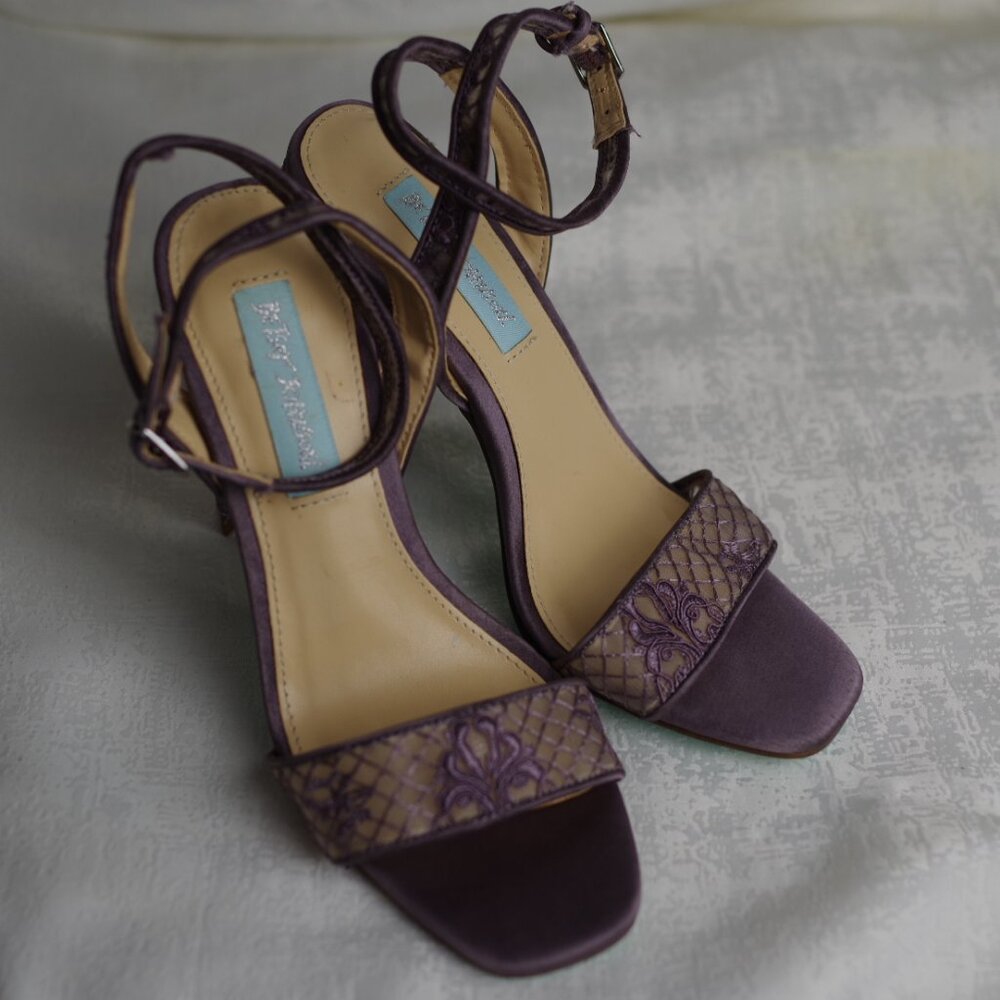 BETSEY JOHNSON WOMENS 7.5 HEELS SHOES